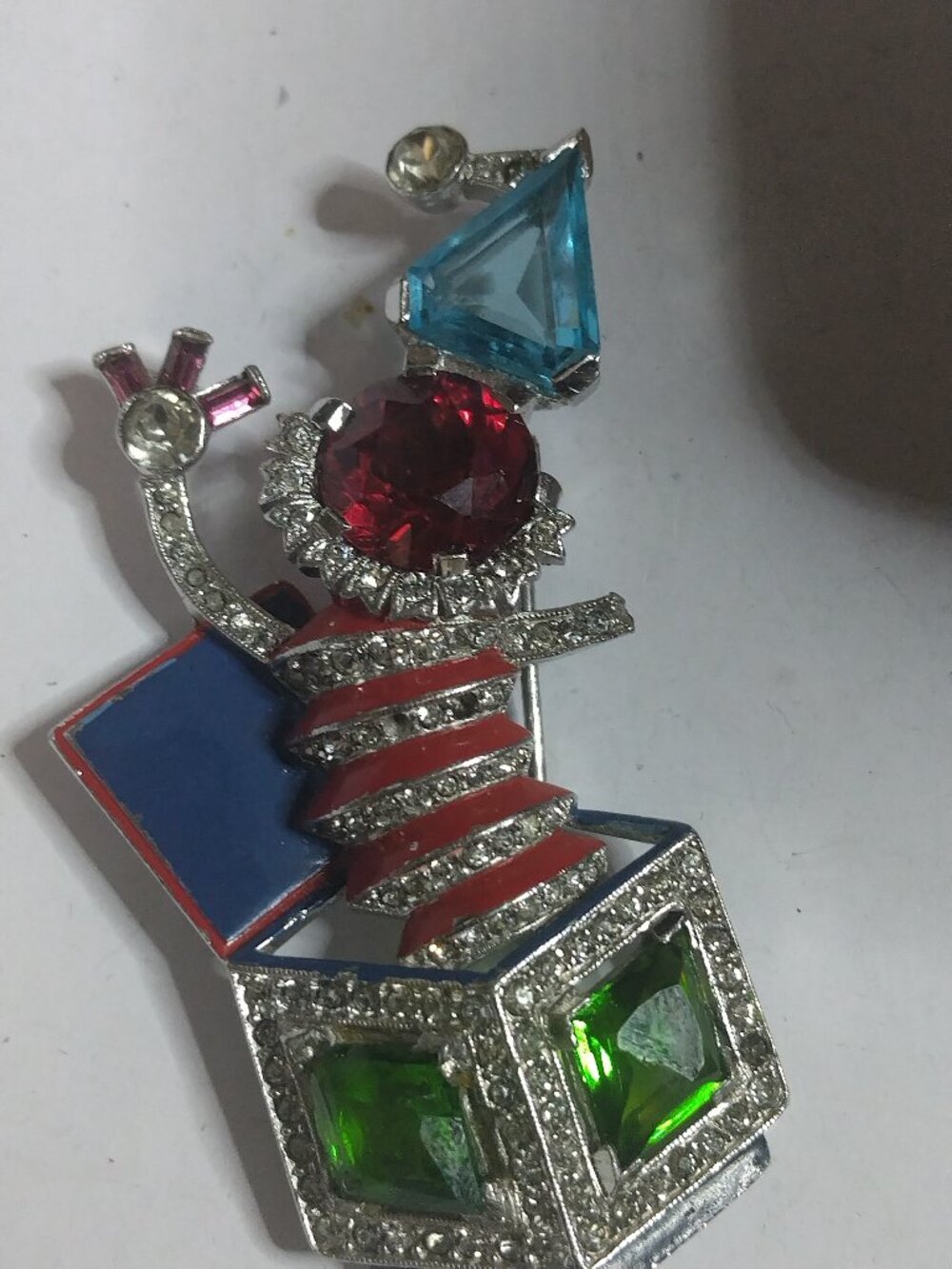 1940 era Trifari brooch